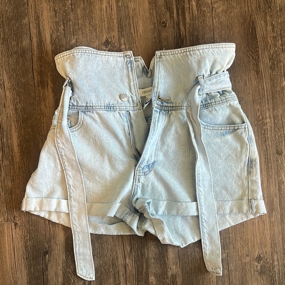 Women's Light Blue Denim Shorts - Picture 1 of 6